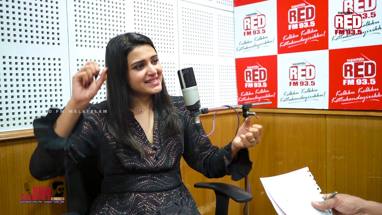 Divya Pillai | Red Carpet | RJ Mike | Red FM Malayalam