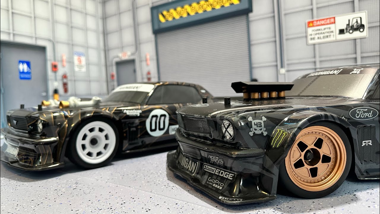 Ken Block Hoonicorn V1 HPI RS4 VS Team Associated Apex2 Hoonicorn