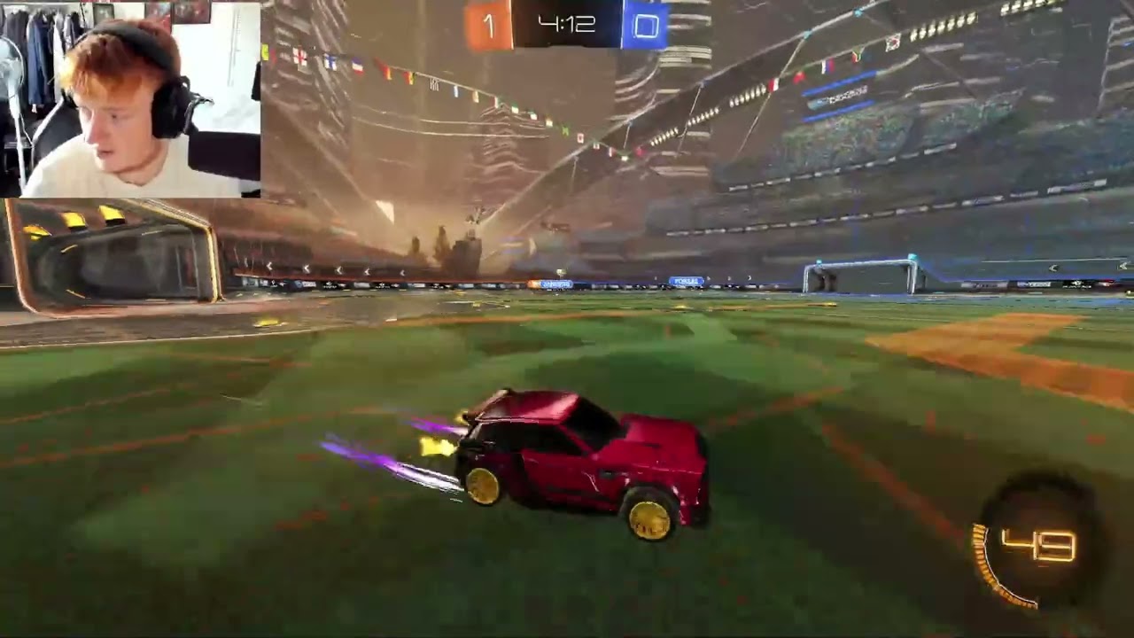 Kash Is Throwing Shade At Rezears