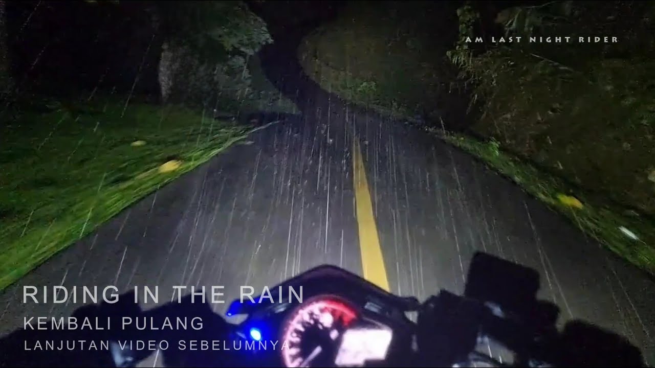 01:16 AM RIDING IN THE RAIN KEMBALI PULANG HUJAN DERAS || MOTOVLOG MALAM DI BULAN PURNAMA