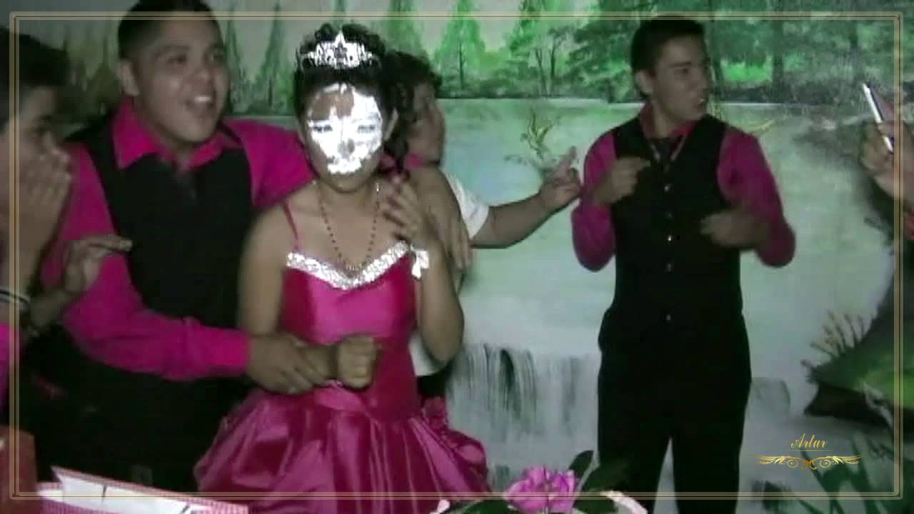 Mordida de Pastel XV Años Elsy