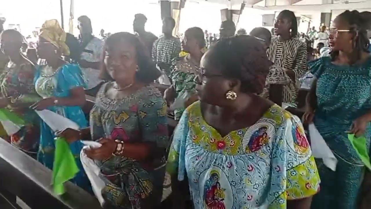 Temps fort 1:20:13 - 1:25:13 de MESSE DU DIMANCHE 25 JANV 2026 AVEC LES NATIFS DEPUIS LA P STE ANNE