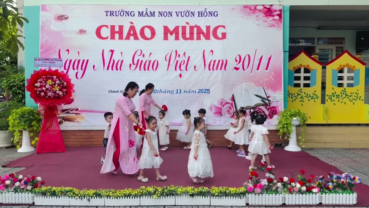 Mừng ngày nhà giáo việt nam  do mấy bé mầm 1 thể hiện 😂