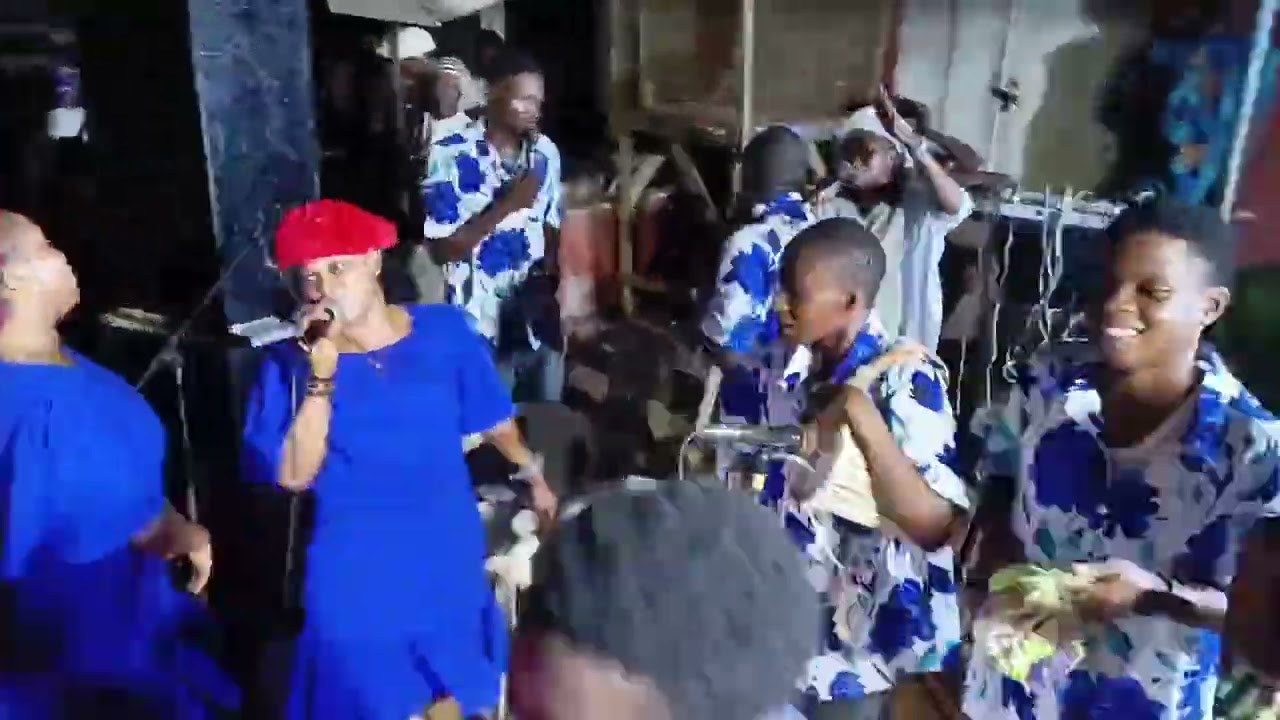 Ayanfejesu gospel band at alapoti crusade chapel of glory Dosu foundation 