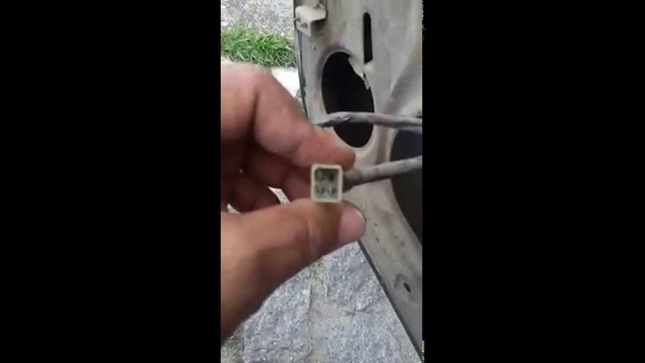 Reparo na trava elétrica do Monza