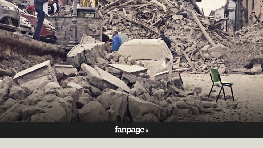 Terremoto Amatrice, le terribili immagini della città quasi completamente distrutta