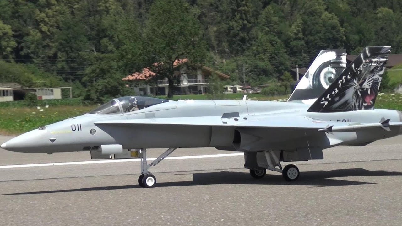FA 18 SWISS AIR FORCE SCALE RC TURBINE MODEL JET MEIRINGEN AFB