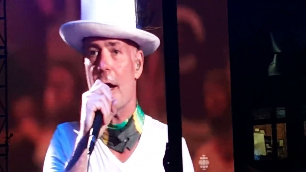Gord Downie Talks Hip History at The Tragically Hip's Last Show