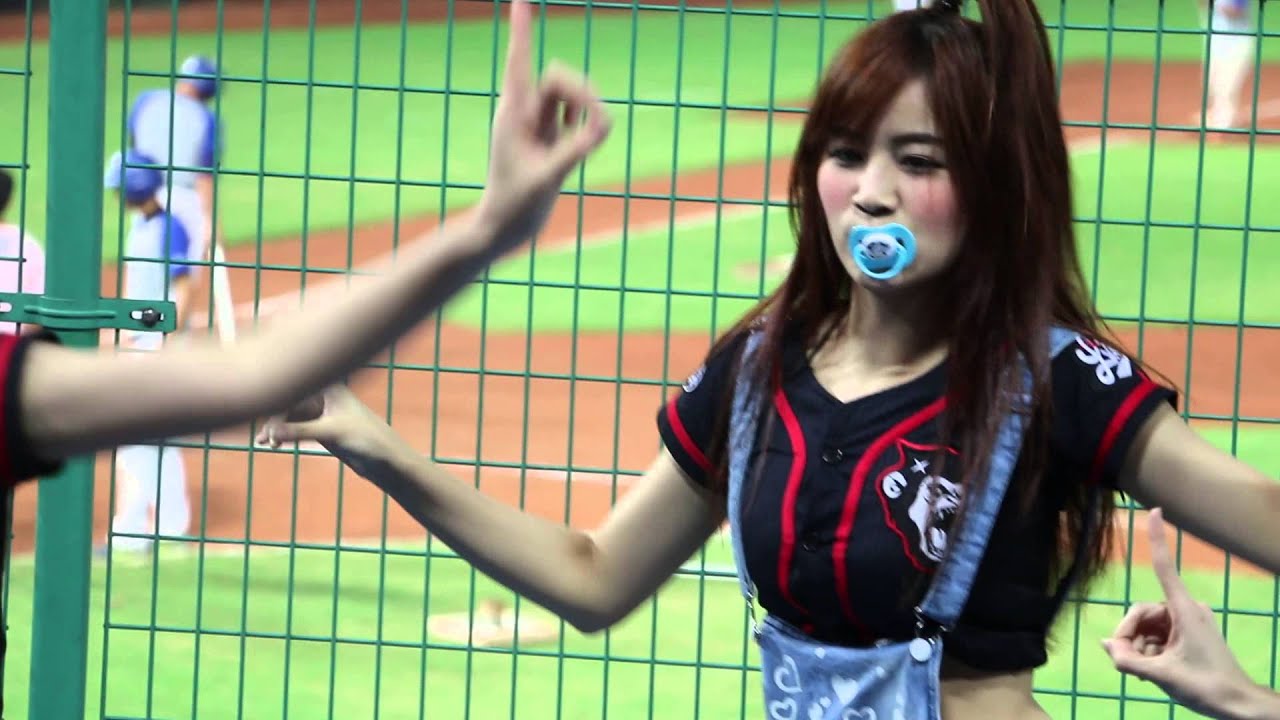 20140511 中場表演(Uh-ee) lamigirls 伊伊