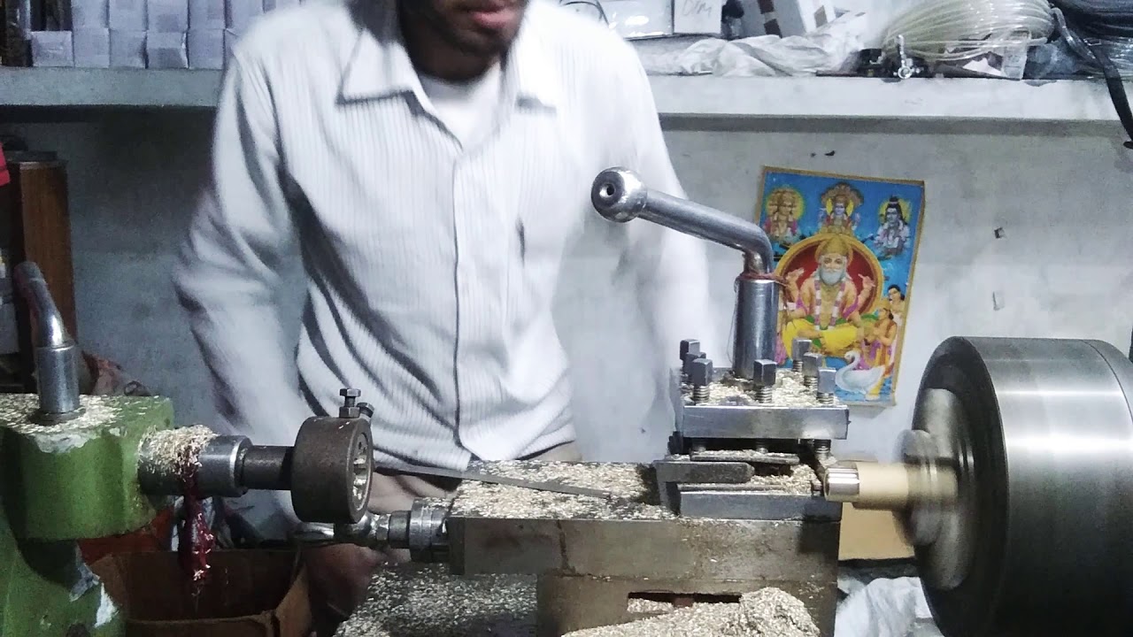 Nozzle nut