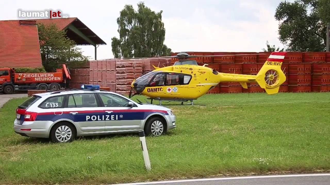 Notarzthubschrauber nach schwerem Arbeitsunfall in Neuhofen an der Krems im Einsatz