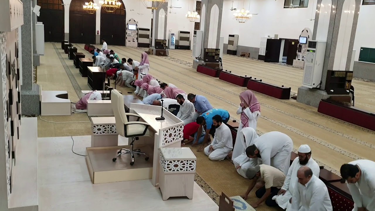 صلاة العشاء من جامع الراجحي ببريدة بصوت القارئ عبدالكريم الايوبي