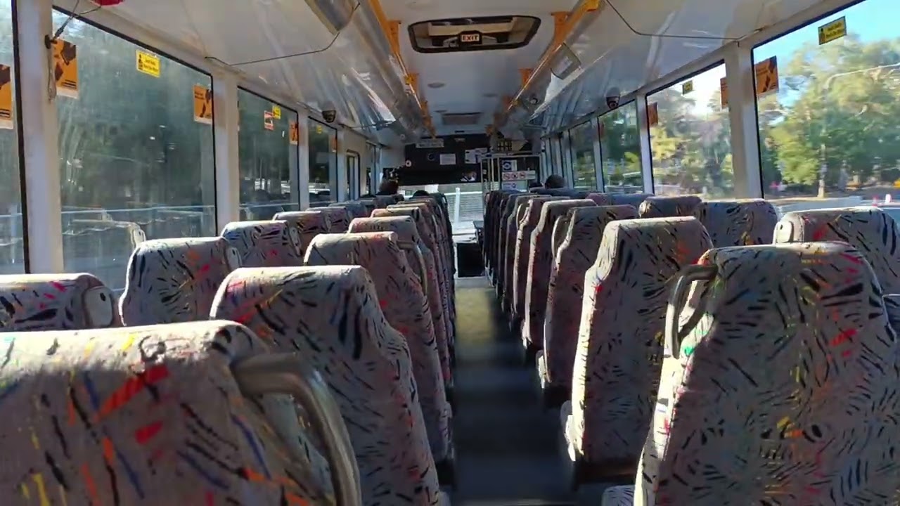 CDC Canberra 7050MO Volvo B7R Euro 3 Custom coaches CB50 (Loud ZF)