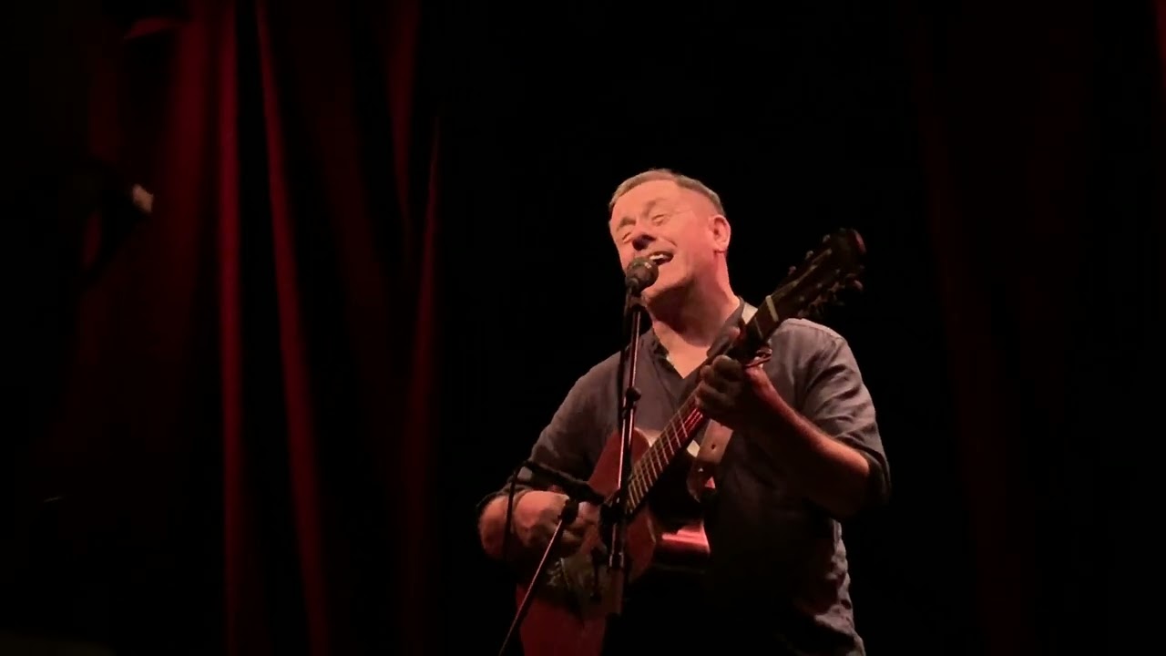 Luka Bloom - Gangsta&lsquo;s Paradise (Live, Duo Fischbach Theater, Switzerland)