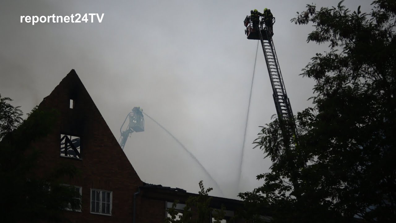Brand am alten Landtag in Potsdam - Gro&szlig;einsatz in Brandenburgs Landeshauptstadt ausgel&ouml;st, Teil2