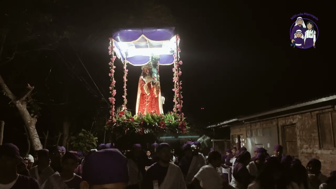 Procesión del 4to. Viernes de Cuaresma en Juayúa MF. En su Urna va Jesús.-
