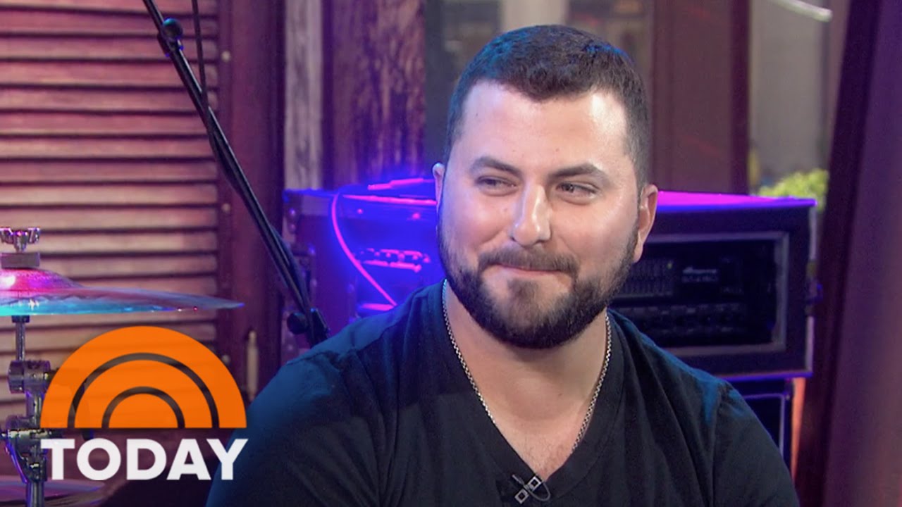 Tyler Farr Rockin' The County | TODAY
