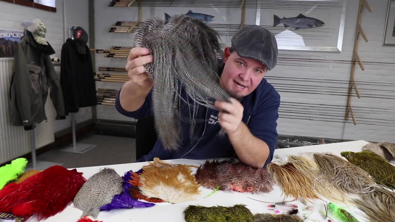 Everything you need to know about hackle - in depth explanation of whiting feathers, saddle & capes