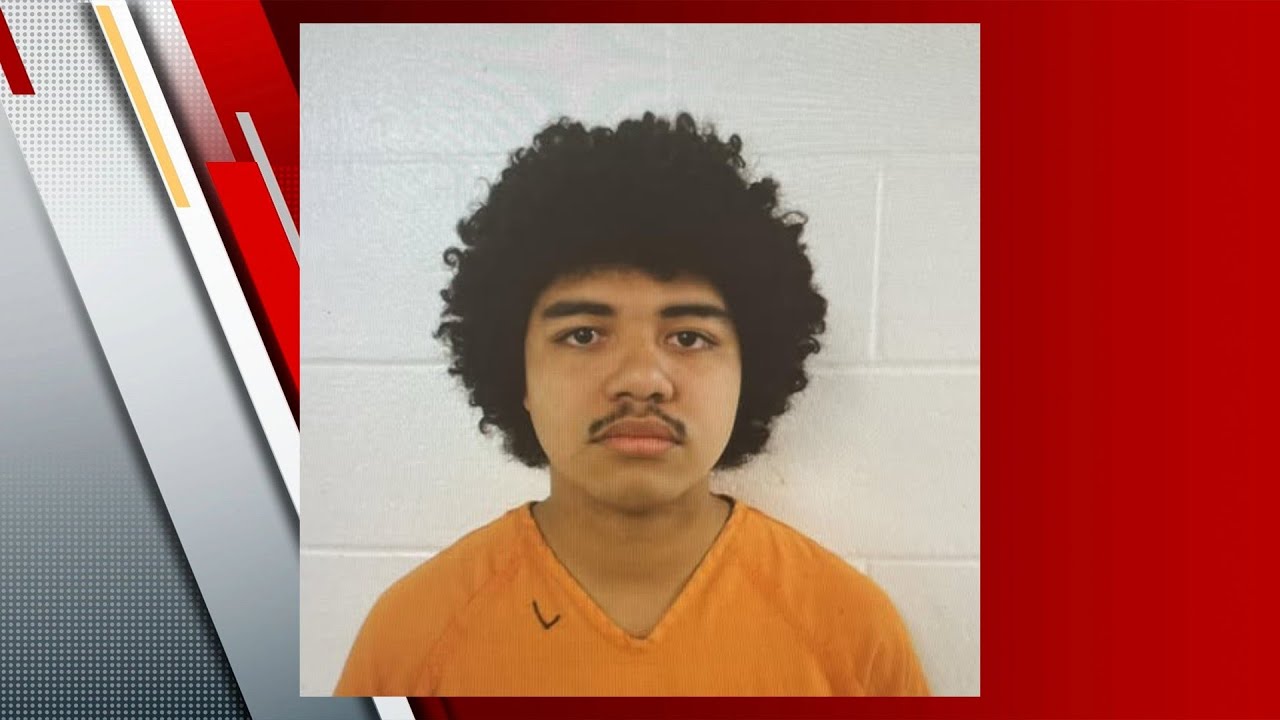 Former Hondo ISD teacher arrested, accused of improper relationship with student, police say