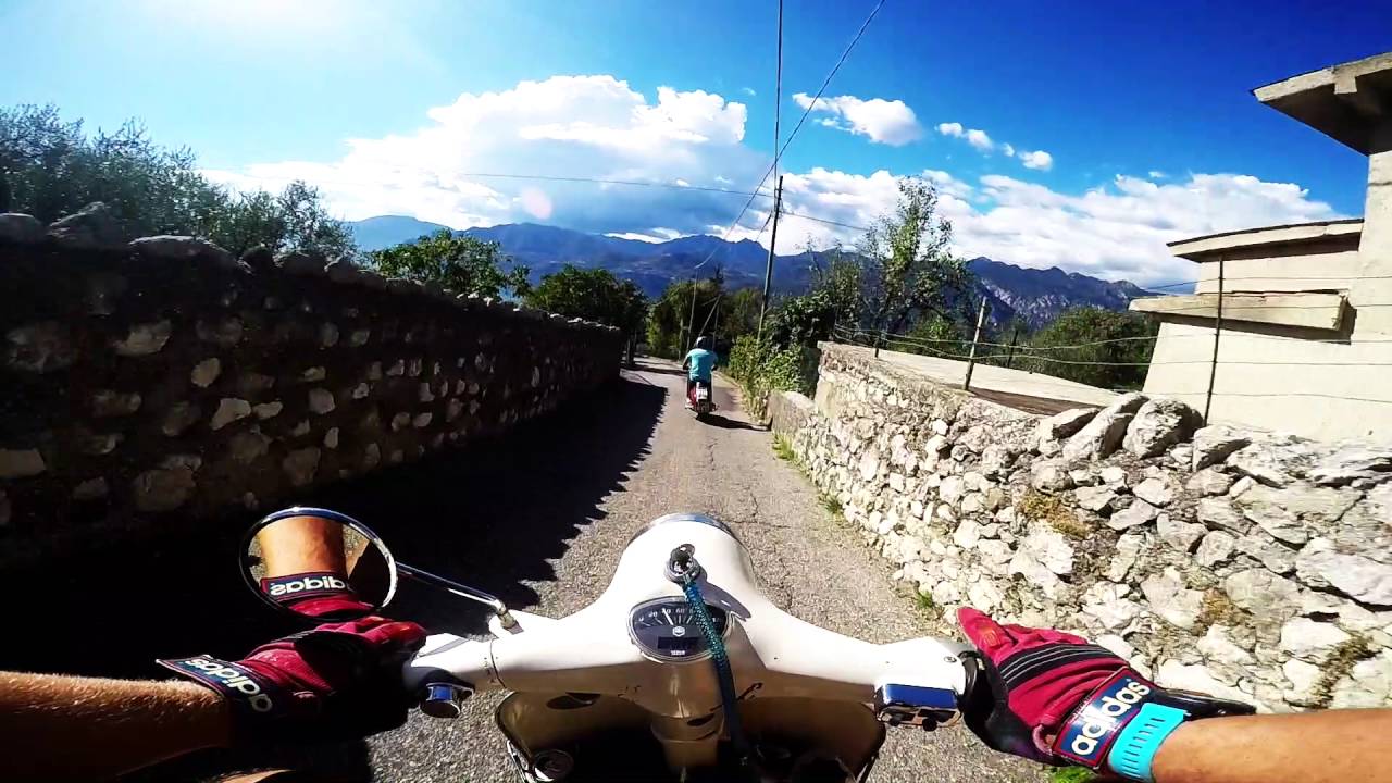 Vespa & Lambretta Downhill - Fun @ Lago di Garda