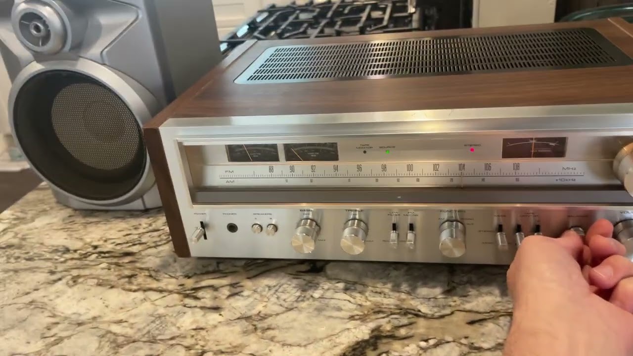 Pioneer SX – 780 vintage stereo receiver ￼