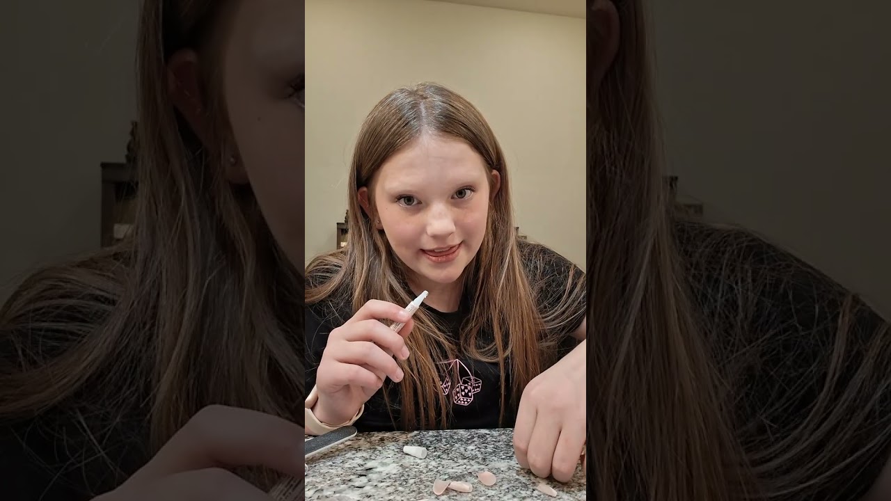 Do my nails with me (a bit of a change)