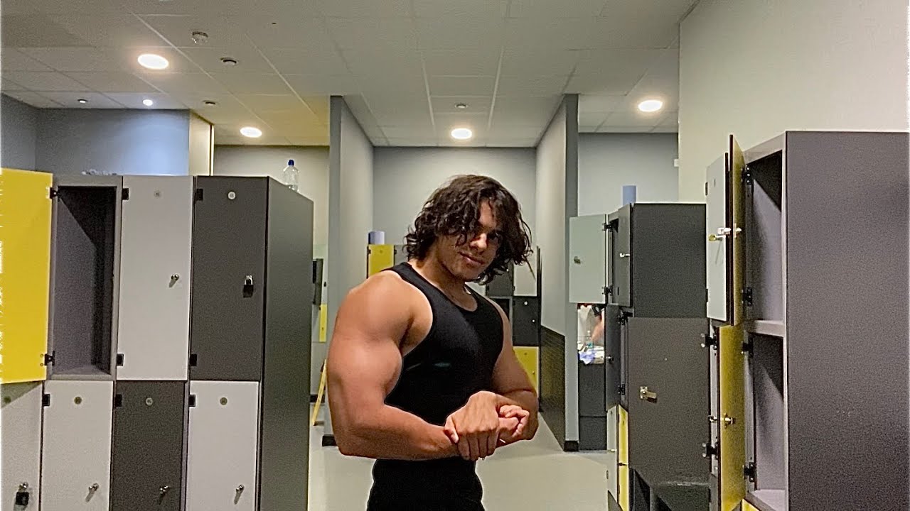 Building Death Star Delts | Shoulders and Arms Day 19