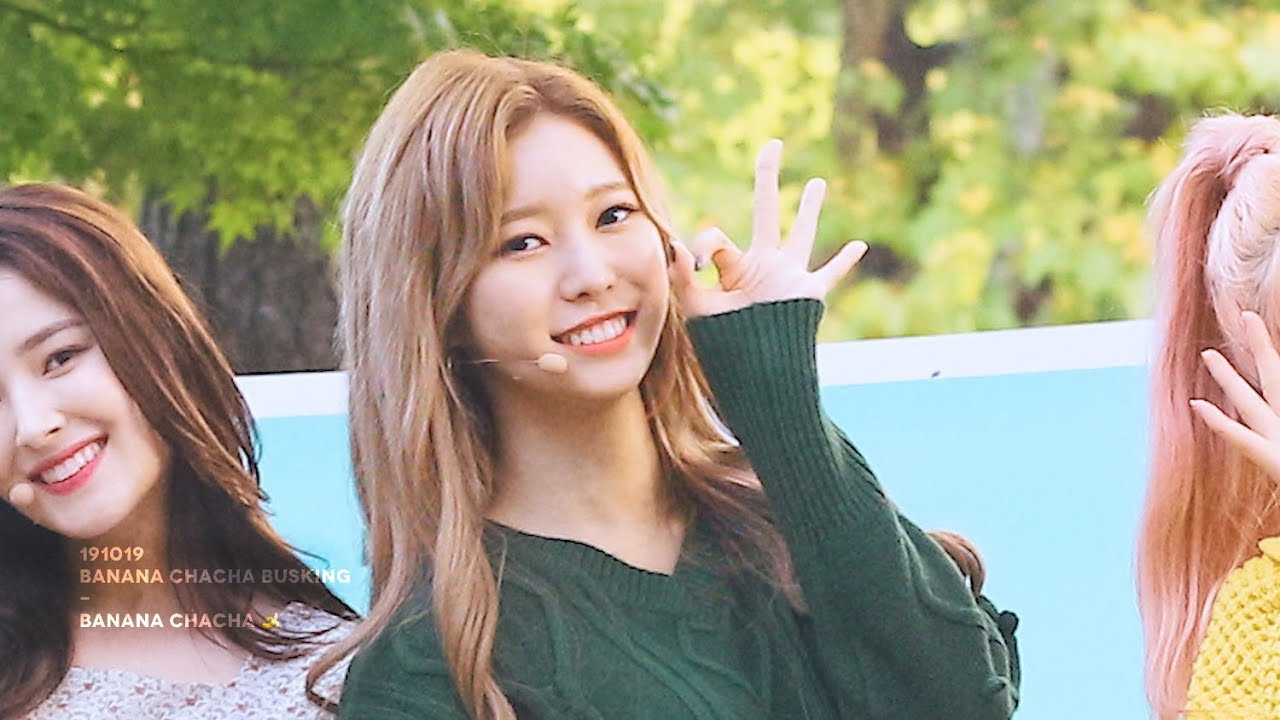 [4K] 191019 모모랜드 제인 _ BANANA CHACHA , MOMOLAND JANE FAN CAM | BANANA CHACHA BUSKING