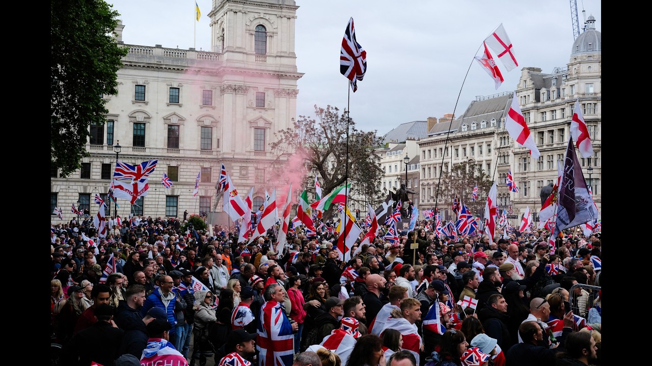 Thousands March in London for &lsquo;Unite the Kingdom&rsquo; Rally