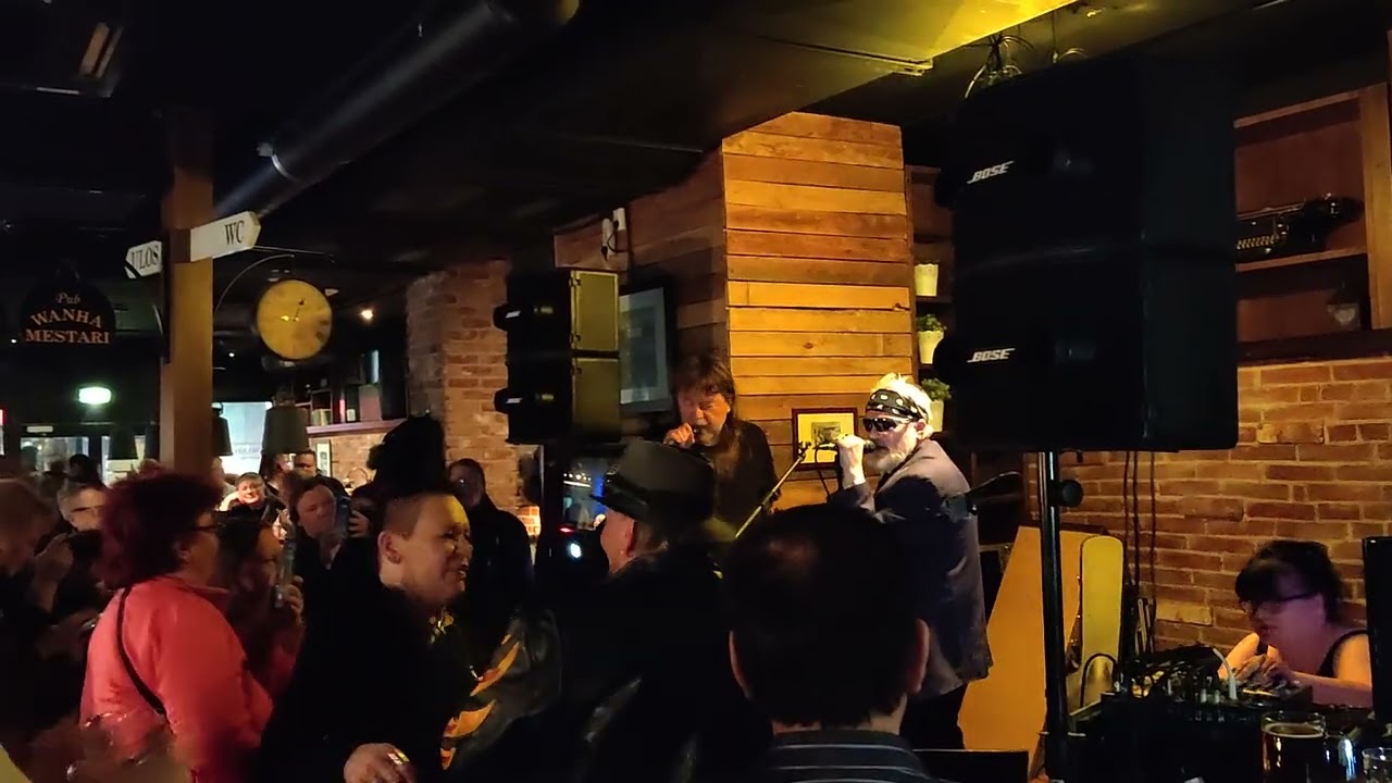 Shellin baariin - Harri Laukkanen ja Ari Hukkanen( Turo's Hevi Gee ) live @Wanha Mestari 1.4 2023