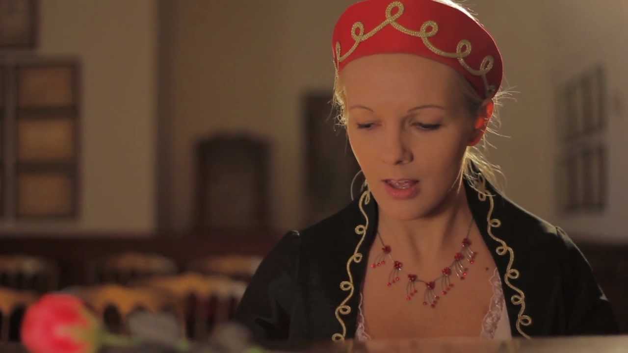 Magyar Rózsa - Azért vannak a jó barátok (official video - 2013)