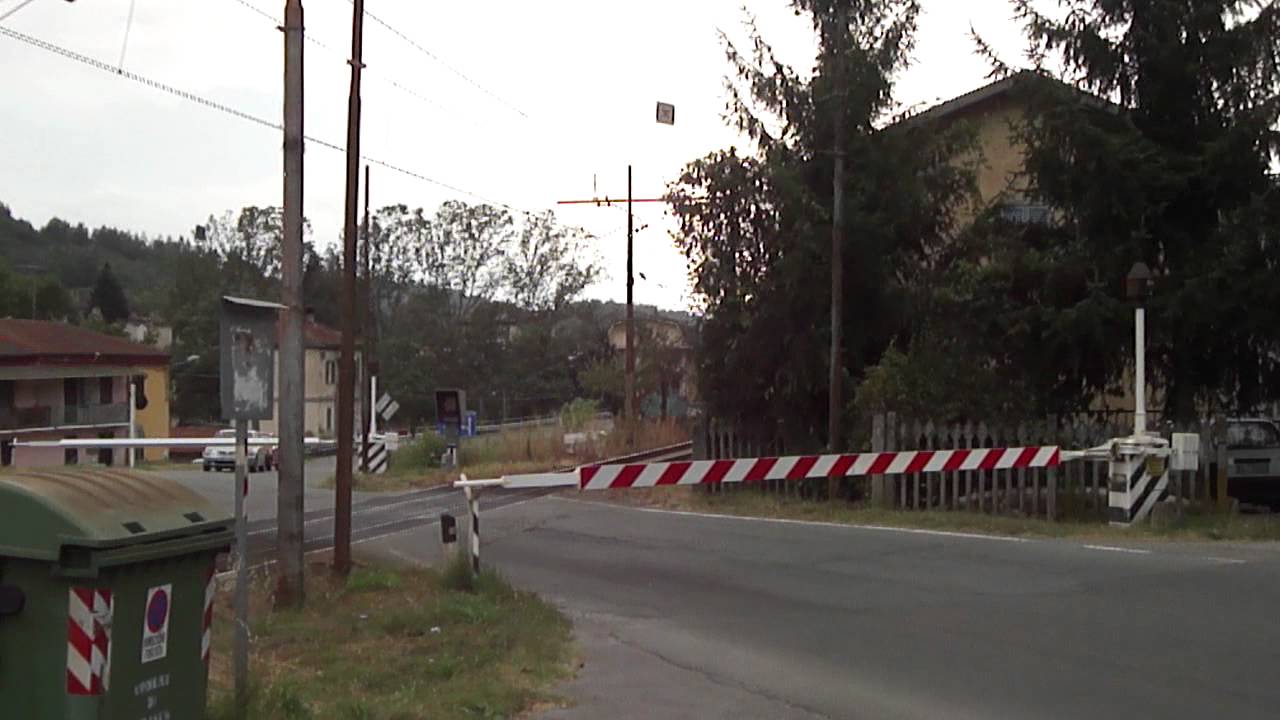 Passaggio a livello Prasco (AL) - parte 2