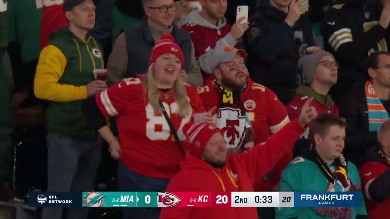 Tyreek Hill FUMBLES against his old team & Chiefs CRAZY TD return
