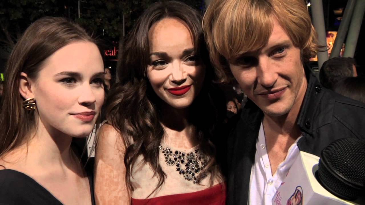 Revenge Cast Interview