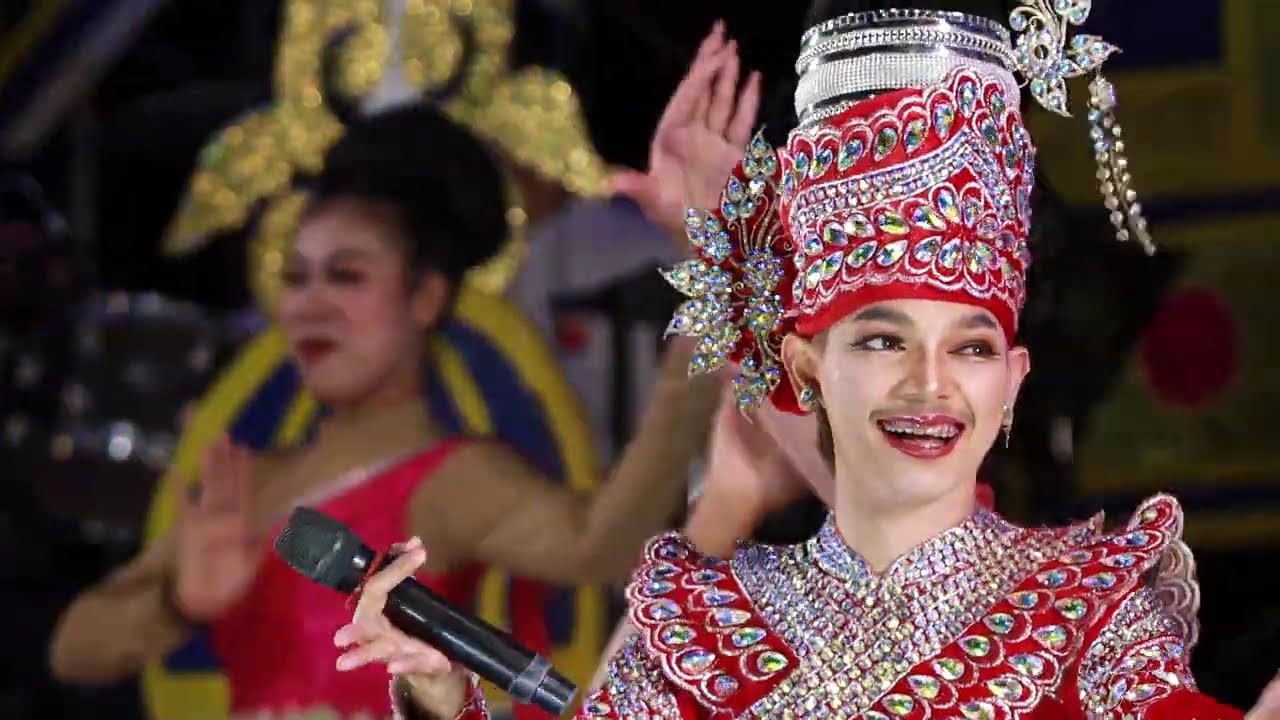 part 2โชว์สุดพิเศษหมอลำอีสานออนซอนศิลป์ ช่วงคอนเสิร์ตบ คอนกามต คอนกาม อ ยางชุมน้อย จ ศรีษะเกษ