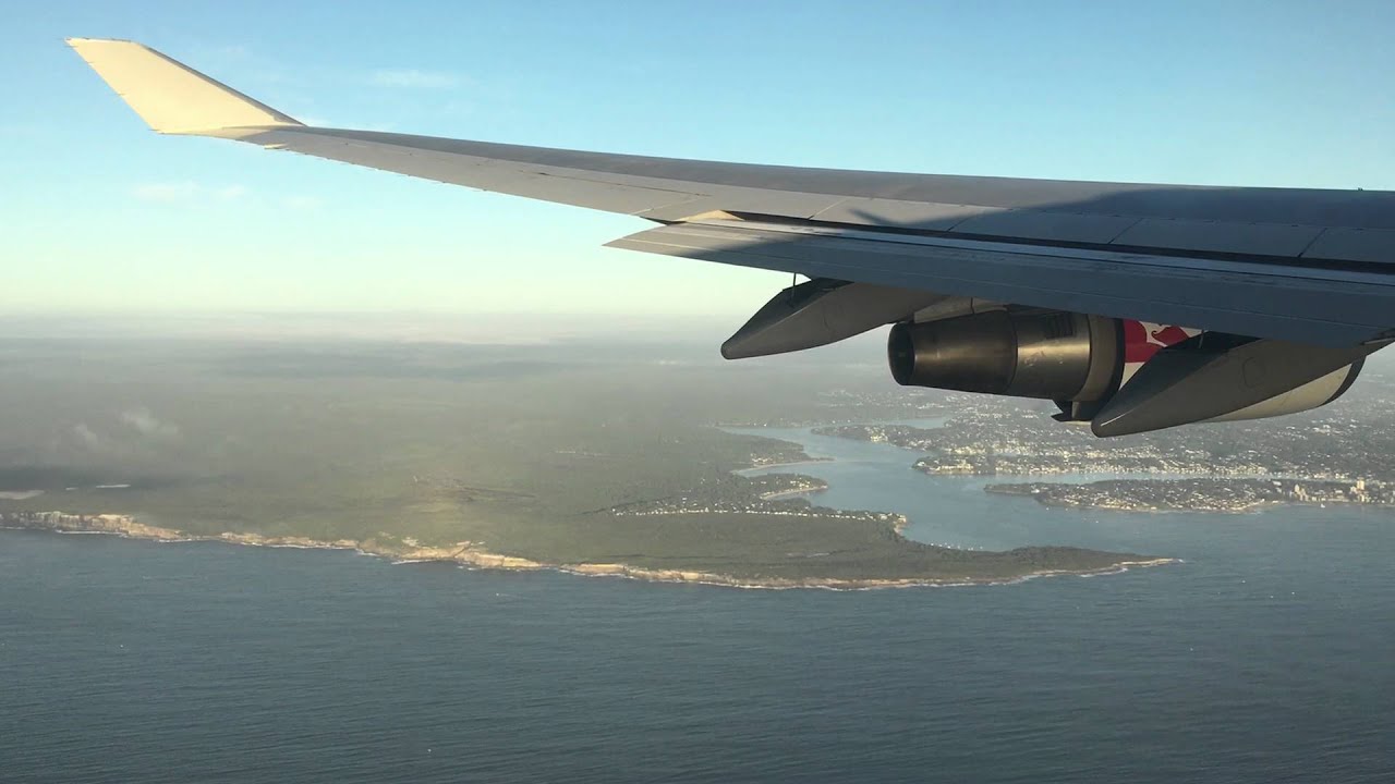 Qantas B747-400ER Sunrise Approach and Landing into Sydney
