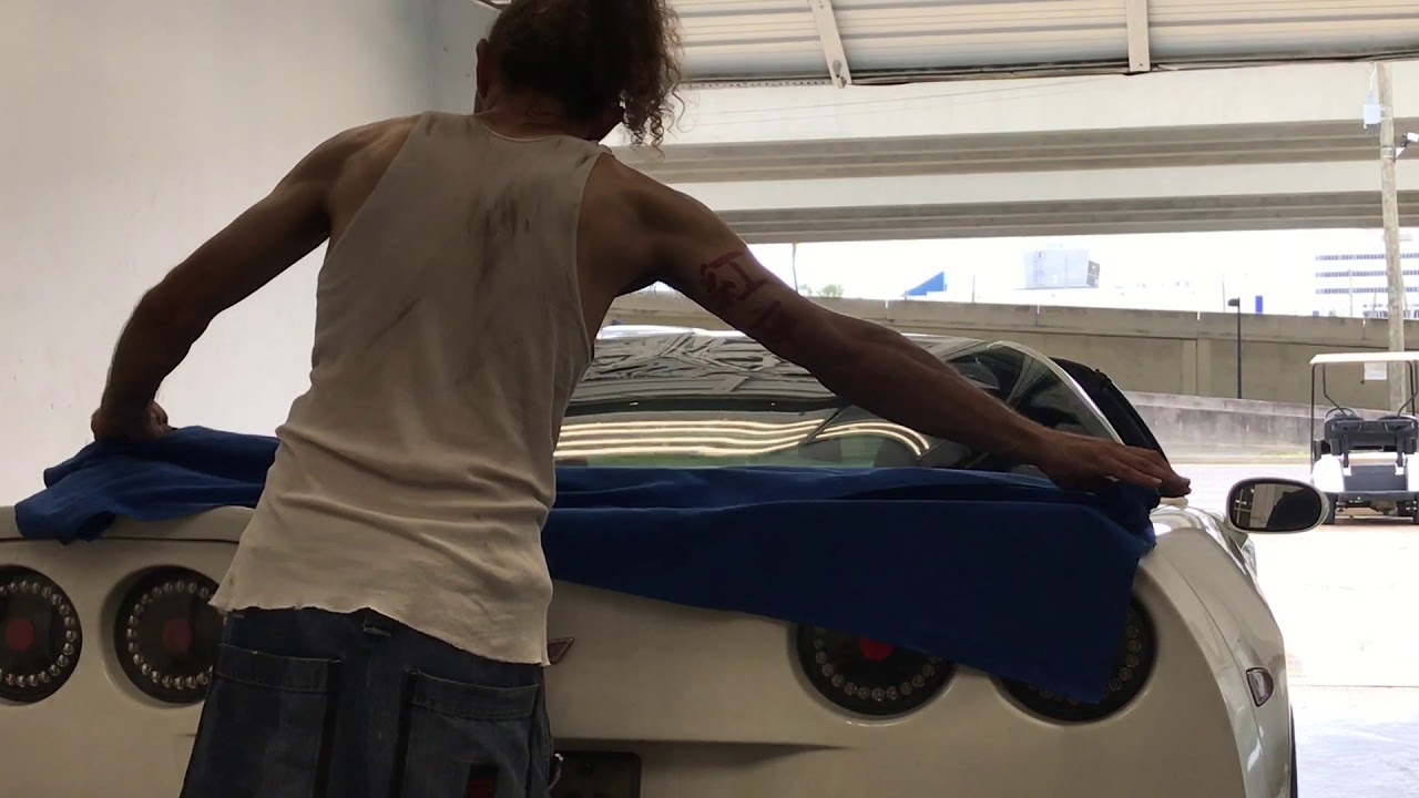 Window tint Heating out the Dreaded c6 corvette rear glass with customer watching