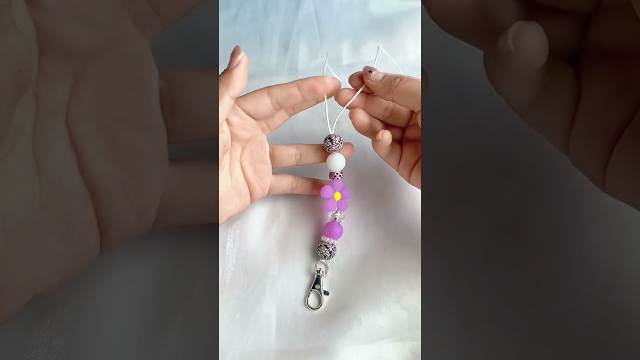 #beads #siliconebeads #tutorial #keychain #diy #flowers #focal #beadsjewellery #fyp  #howto