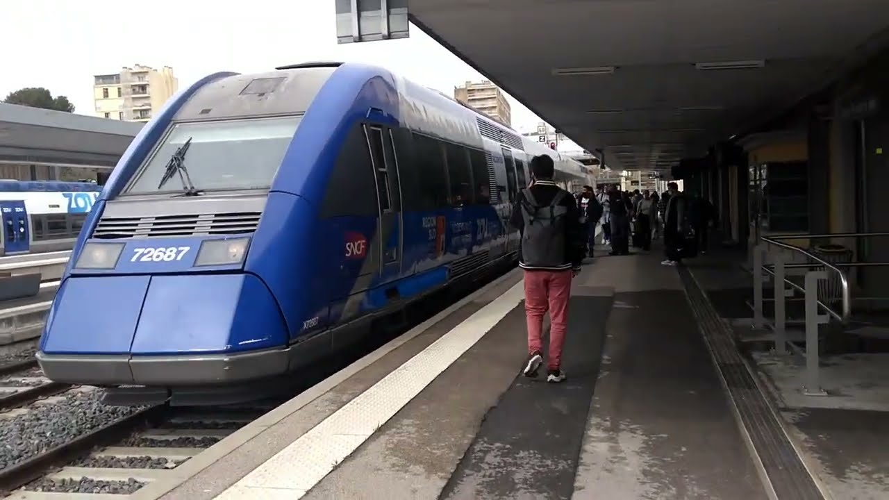 Train arriving at Aix-en-Provence.  A TER ZOU service to Marseille.
