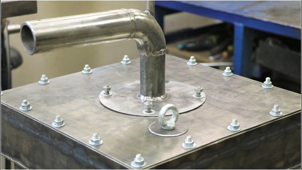 Making of a waste oil furnace.