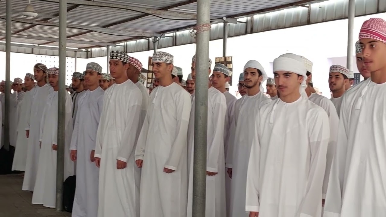 السلام السلطاني العماني بأصوات طلبة مدرسة الباطنة للتعليم الأساسي للبنين
