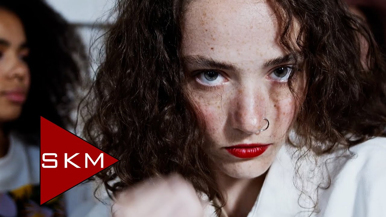 Peki Peki Anladık - MFÖ (Official Video)