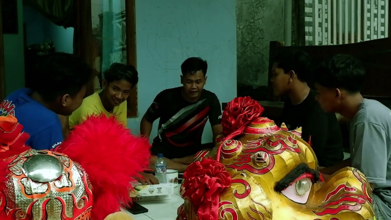 Film Barongsai Liiongxhi movie part 4_Berkumpulnya para pemain Barongsai