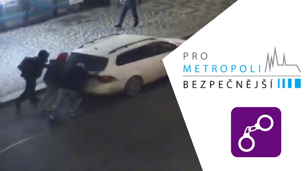 Odcizen&eacute; auto &bdquo;zachraňovali&ldquo; nebo se pokusili odcizit?