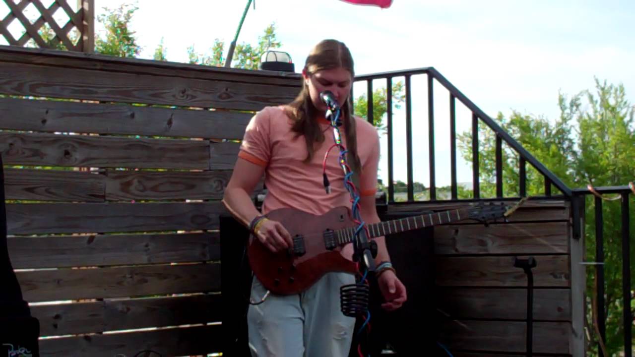 Andy Hall - Ego Tripping at the Gates of Hell (Flaming Lips cover) Live @ The Bear Trap