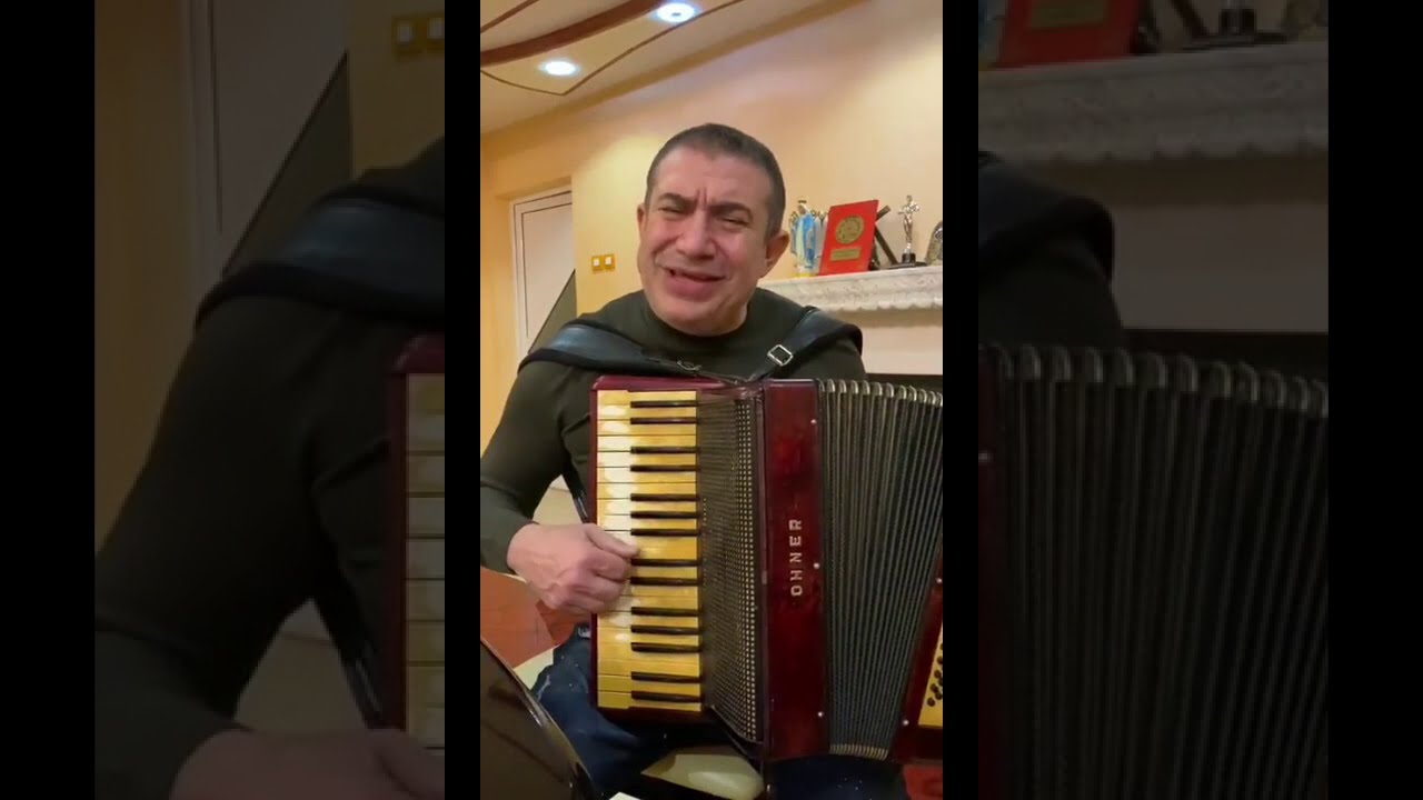 Stefan De La Barbulesti. Sărut Màna Tatal Meu Noi Te Respectăm Meru.La RECE.LIVE.2021.(WILSON EUGEN)
