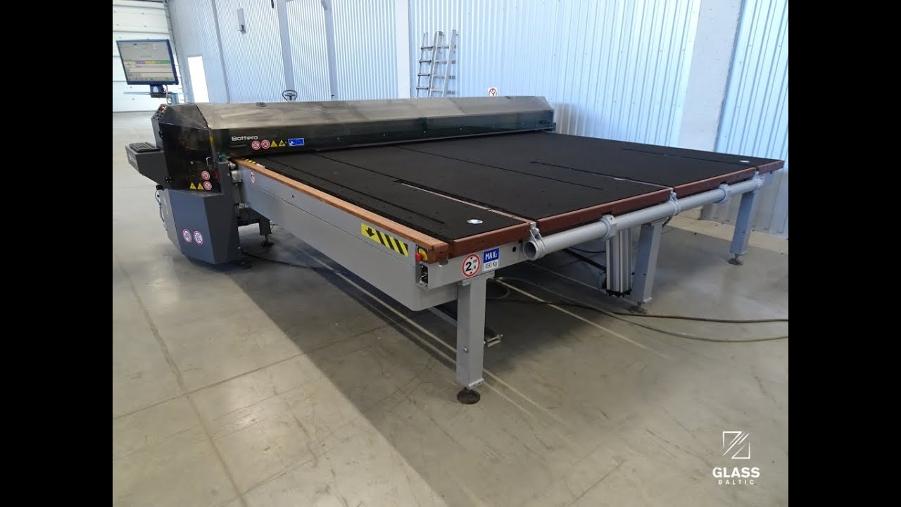 GlassBaltic | Laminated glass cutting table BOTTERO 520 LAM/37