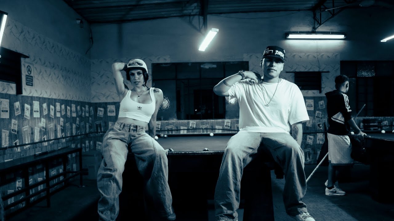 Enek, Benji - FRIKITONA ft. Asmir Young (Video Oficial) | BELLAKEO SEASON