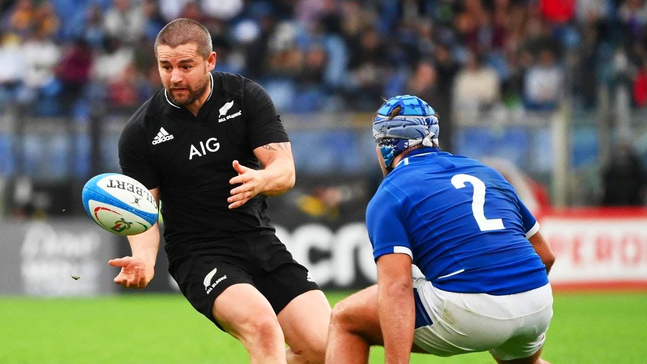 Hookers Playing Like Backs in Rugby!