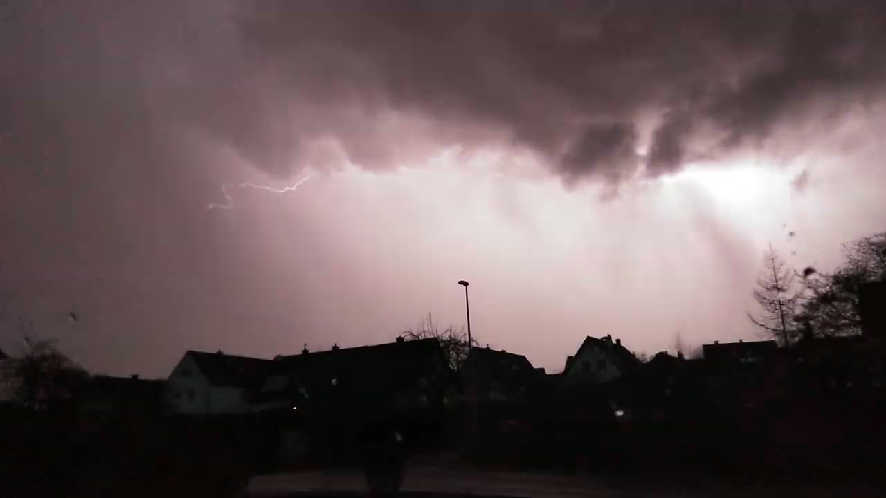 Thunderstorm front over Germany / Gewitterfront über Deutschland13 3 2023